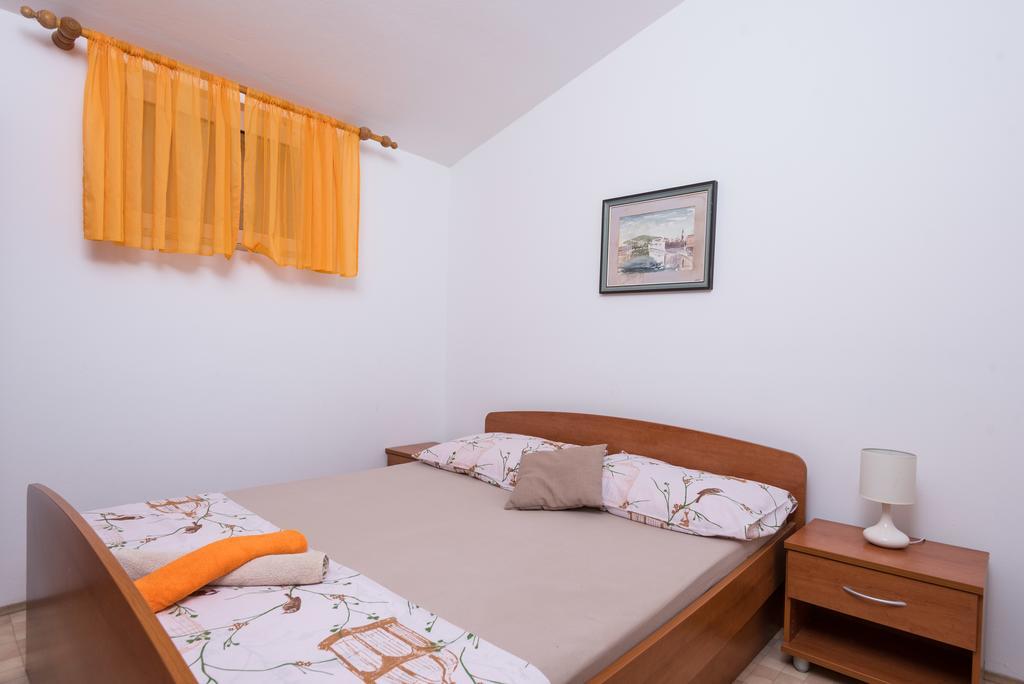 Apartments Karla Оребич Экстерьер фото